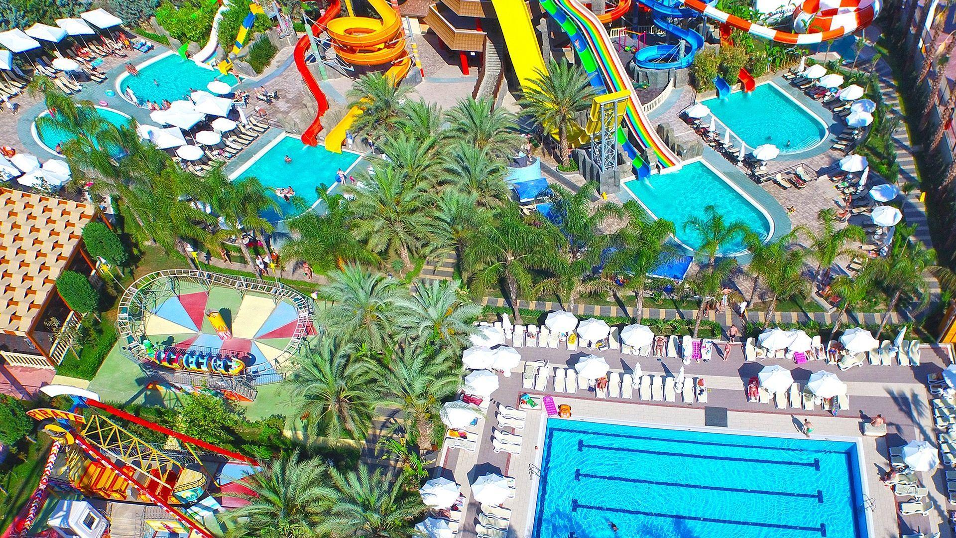 Royal Dragon Hotel Side Luaran gambar